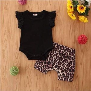 Girls Leopard Outfit (3-24mths)